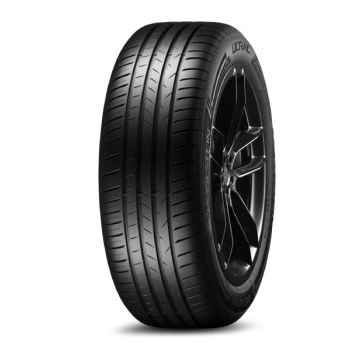 235/60R18 Ultrac 107W XL 